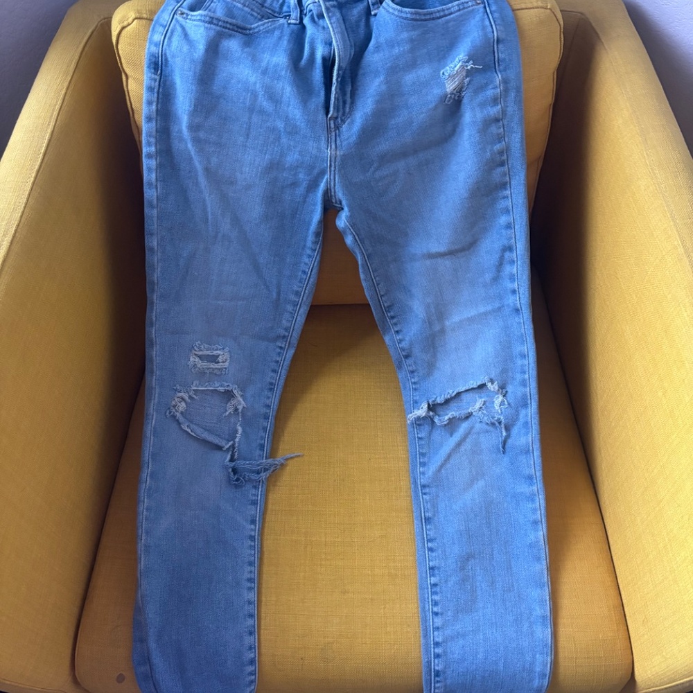 721 High Rise - Picture 4 of 4